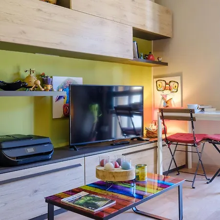 Fioravanti, By Short Holidays Apartment *