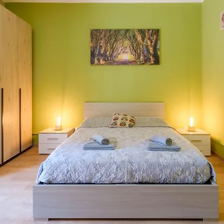 Fioravanti, By Short Holidays Apartman *